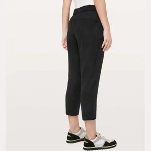 Lululemon On the Fly Crop 23" (Woven)
